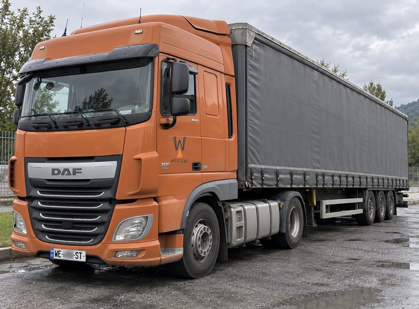 DAF XF, тягач + шторный полуприцеп, грузовик Westend Logistics на грузинских номерах