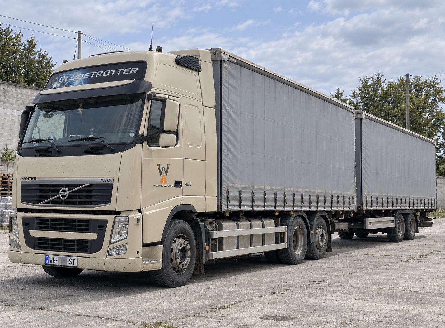 Volvo FH13 460, сцепка, до 120 м³, грузовик Westend Logistics на грузинских номерах